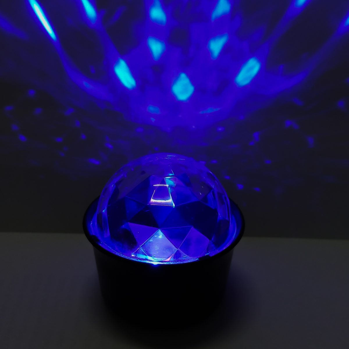 BOLA DE LUCES LED LUNA Y ESTRELLA - Imagen 9